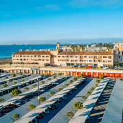 Crecimiento del 58,8% de ingresos del motor y OTAs frente al año anterior en hotel de playa****